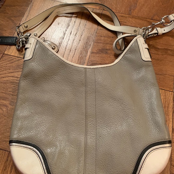 Coach shoulder bag - Picture 2 of 3